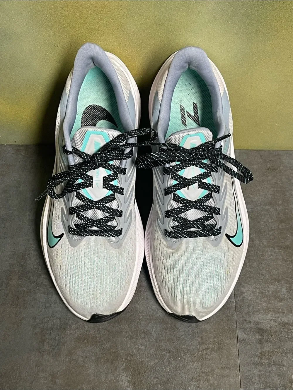 Nike Zoom Winflo 7 Women's Running Shoes Sky Grey/Teal/White Size 7.5